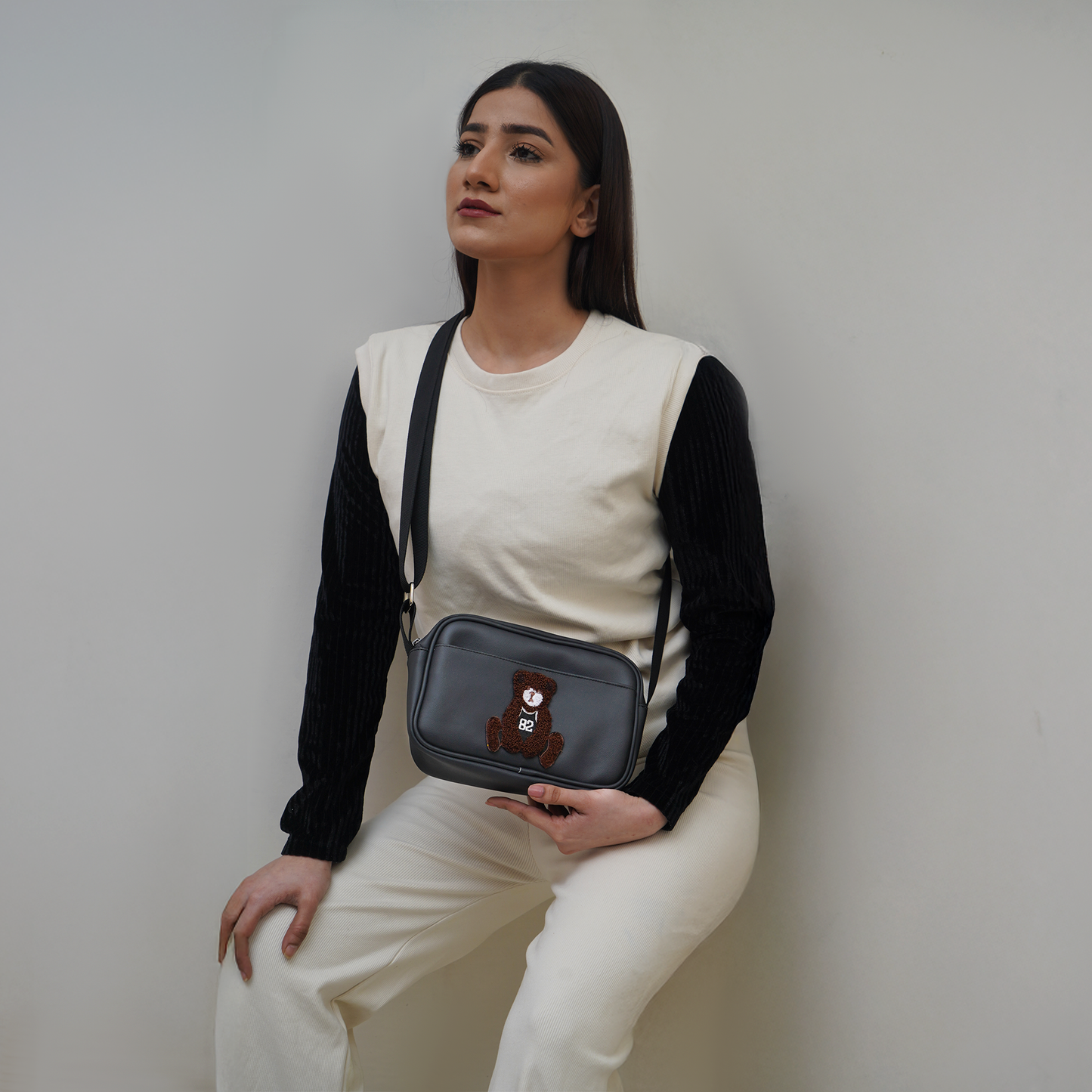 Teddy sling bag