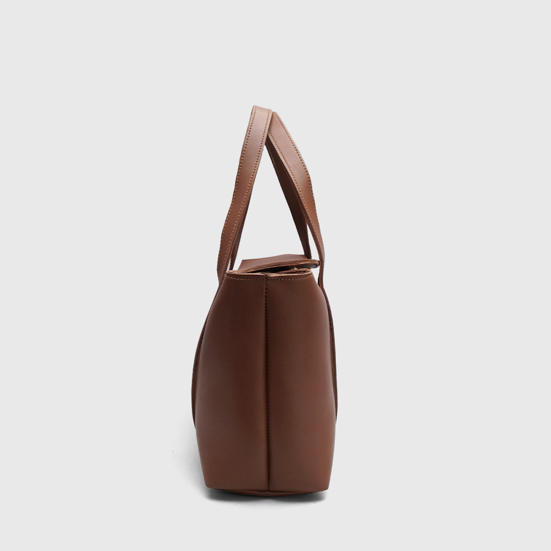 everyday carry tote bag with inner pockets