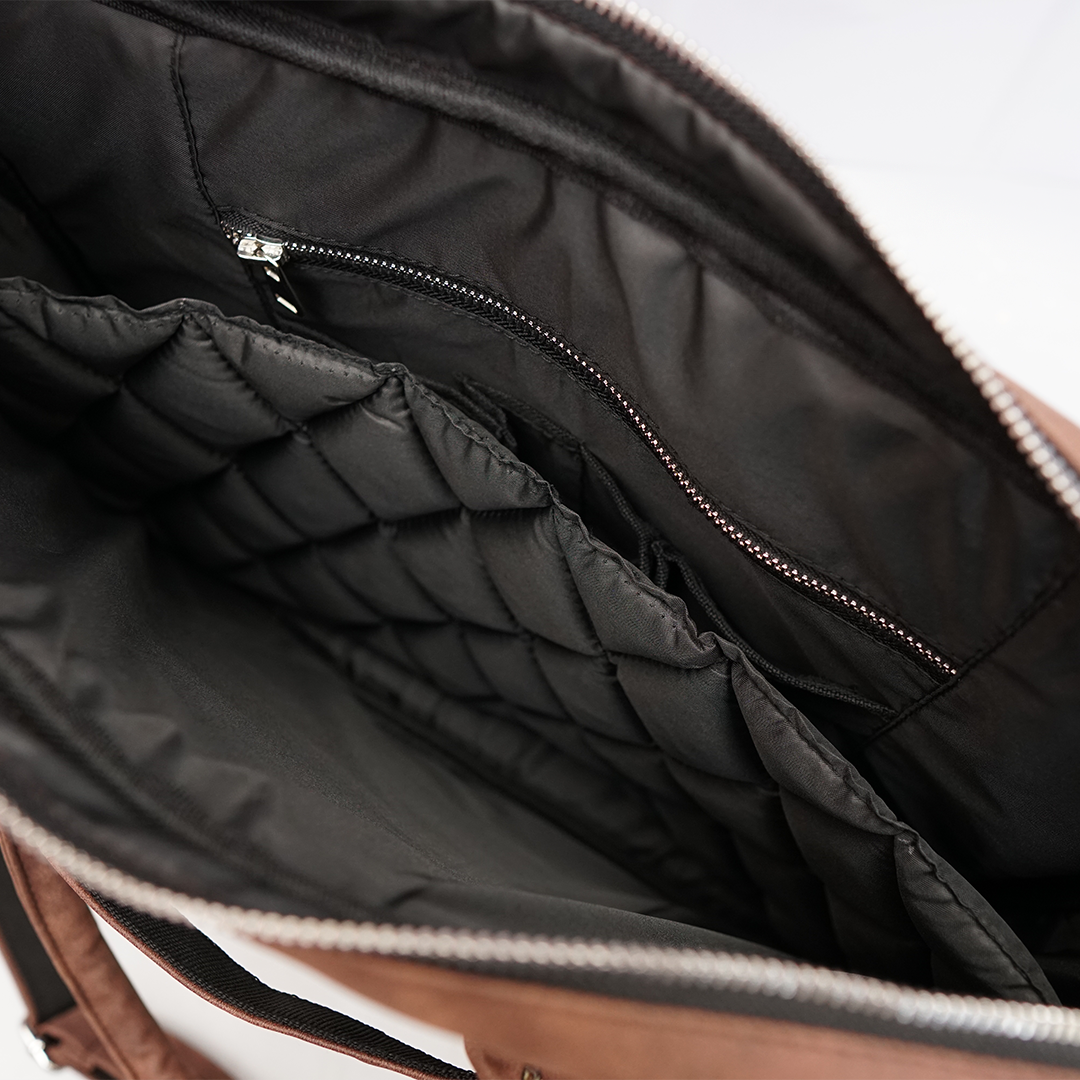 men professional laptop bag with shoulder strap brown