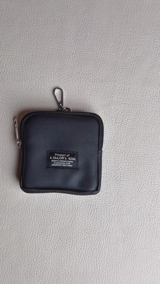 Clip it. Carry it. Go anywhere. 🔗Compact enough for every day use..Product name= Clip mate pock

