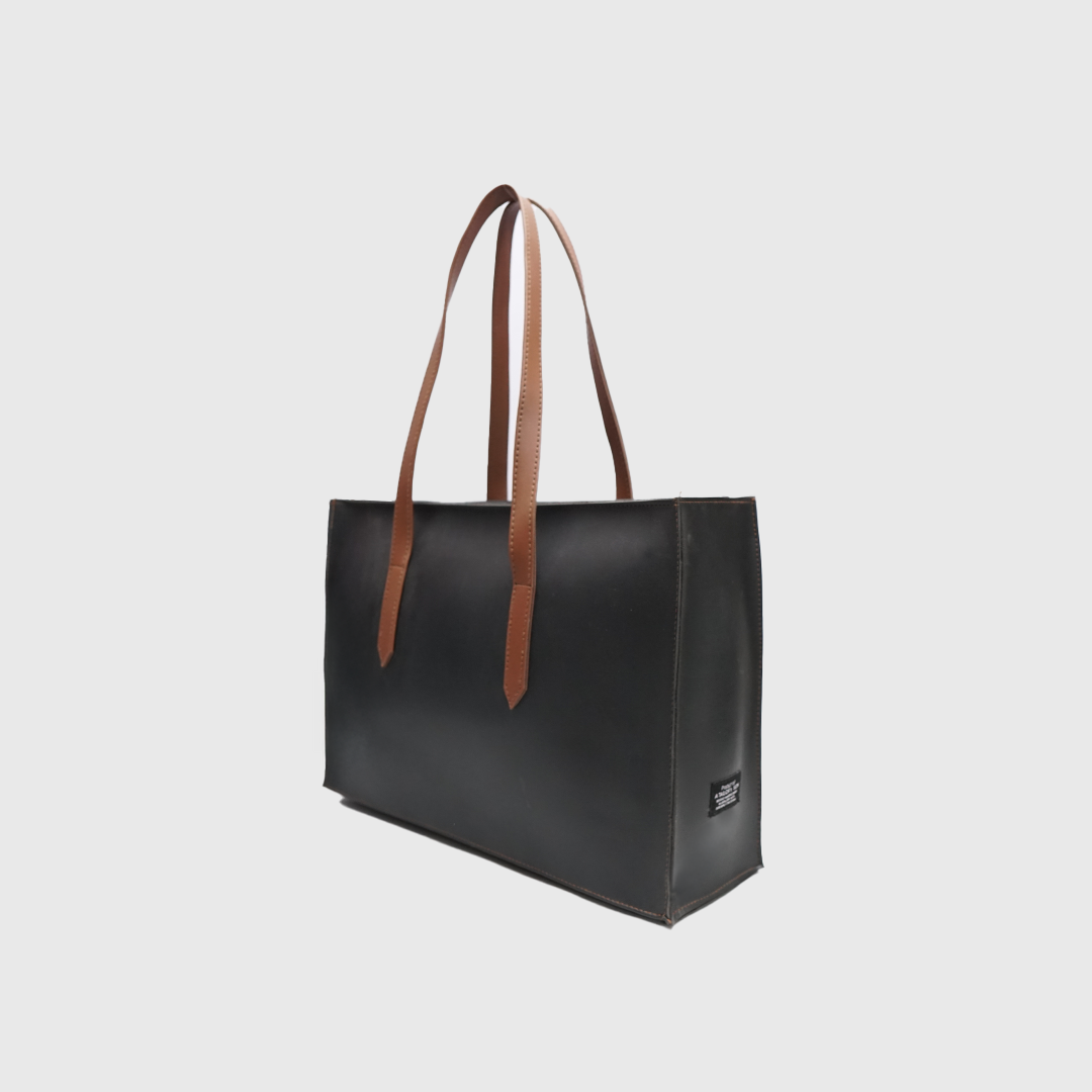 spacious tote bag interior compartments view